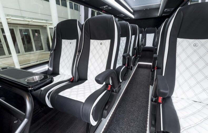 UK private minibus hire,